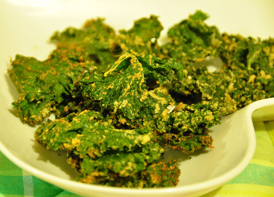 Cheesy-Kale-chips
